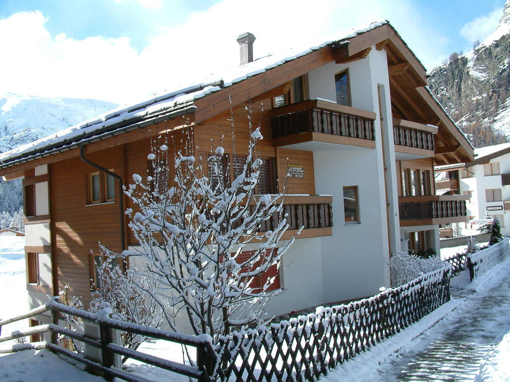 Ferienwohnung Haus Pan Zermatt Zimmer foto